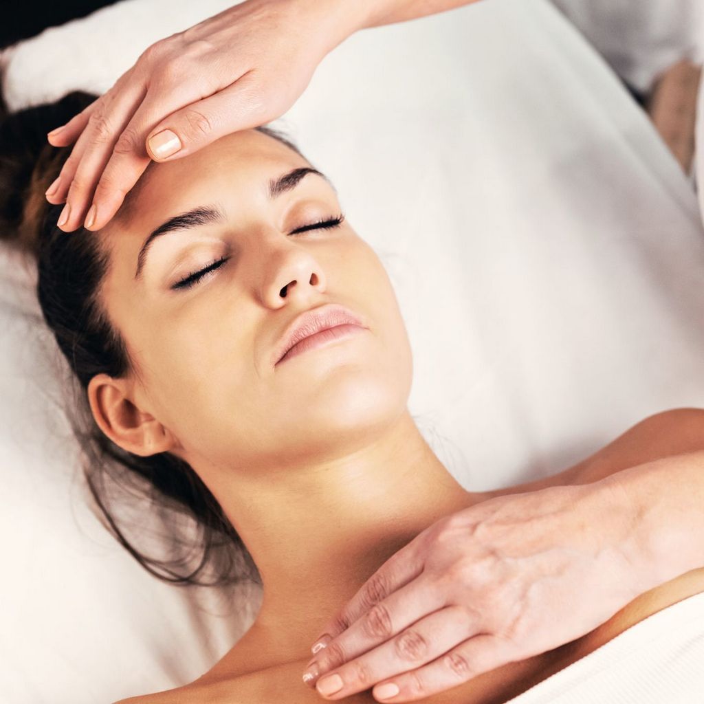 Couples Massage Therapy: How Kicking Back Together Enhances Your Relationship Couples Massage Therapy: How Kicking Back Together Enhances Your Relationship